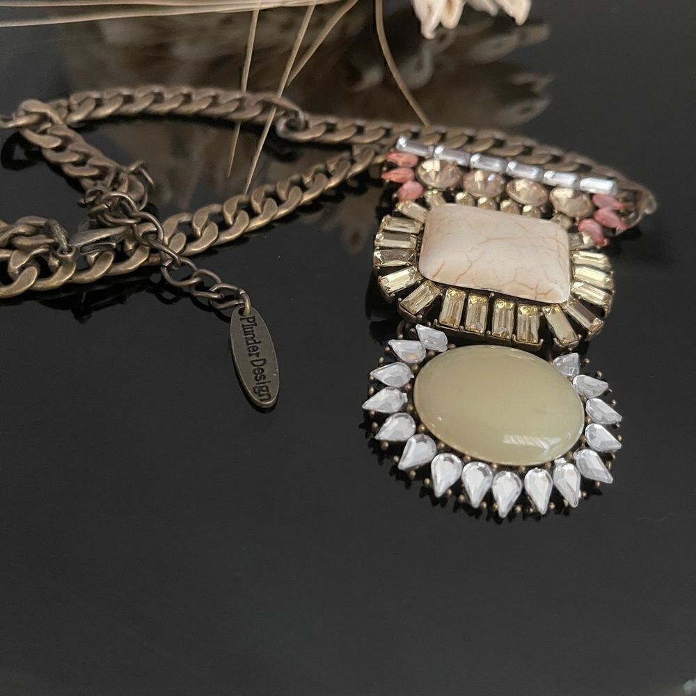 Plunder chunky statement necklace